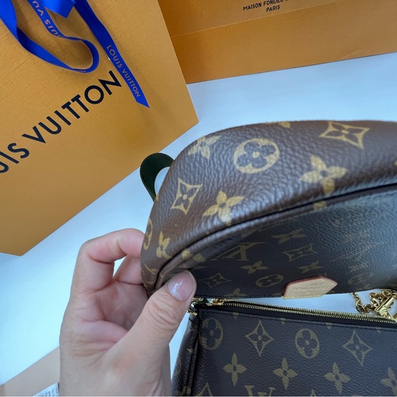 Luis Vuitton multi pochette - Picture 9 of 16